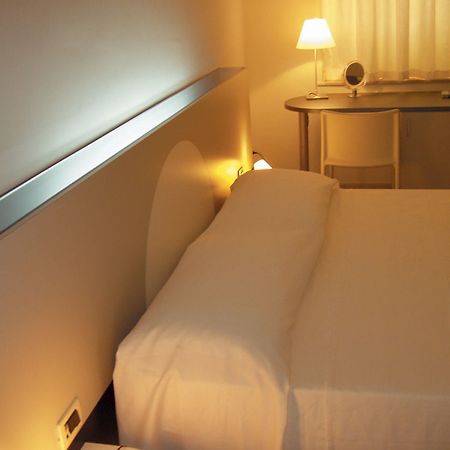 Hotel Rainbow Palerme Extérieur photo